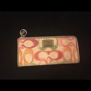 Coach Poppy large wallet